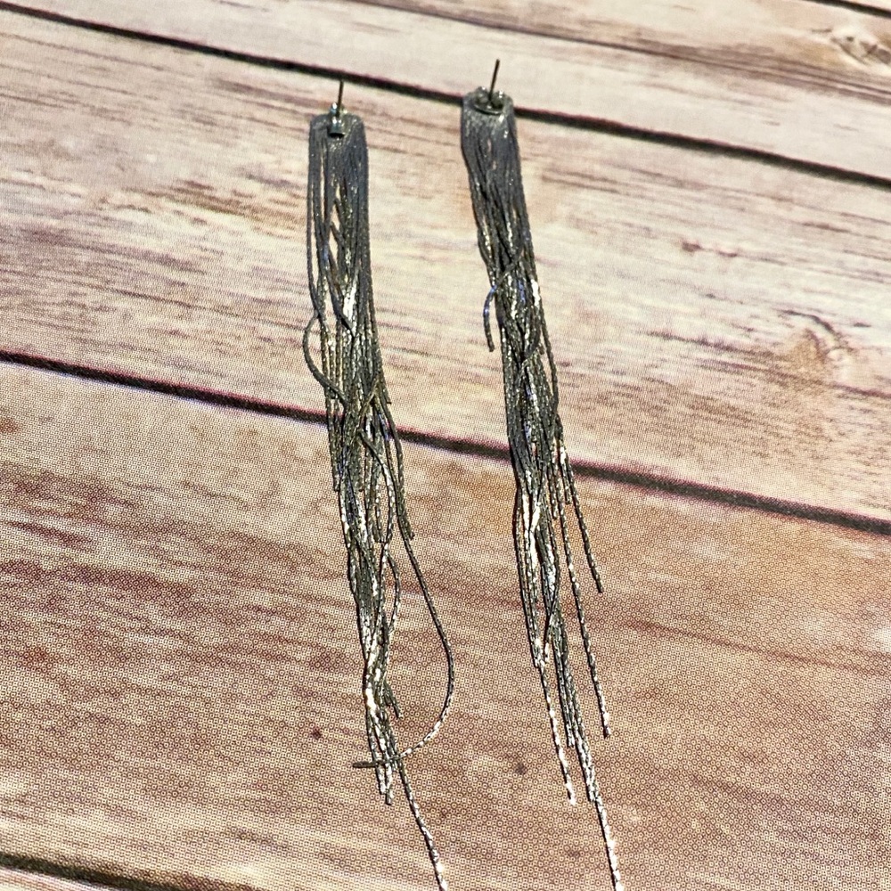 Earrings - Picture 3 of 3